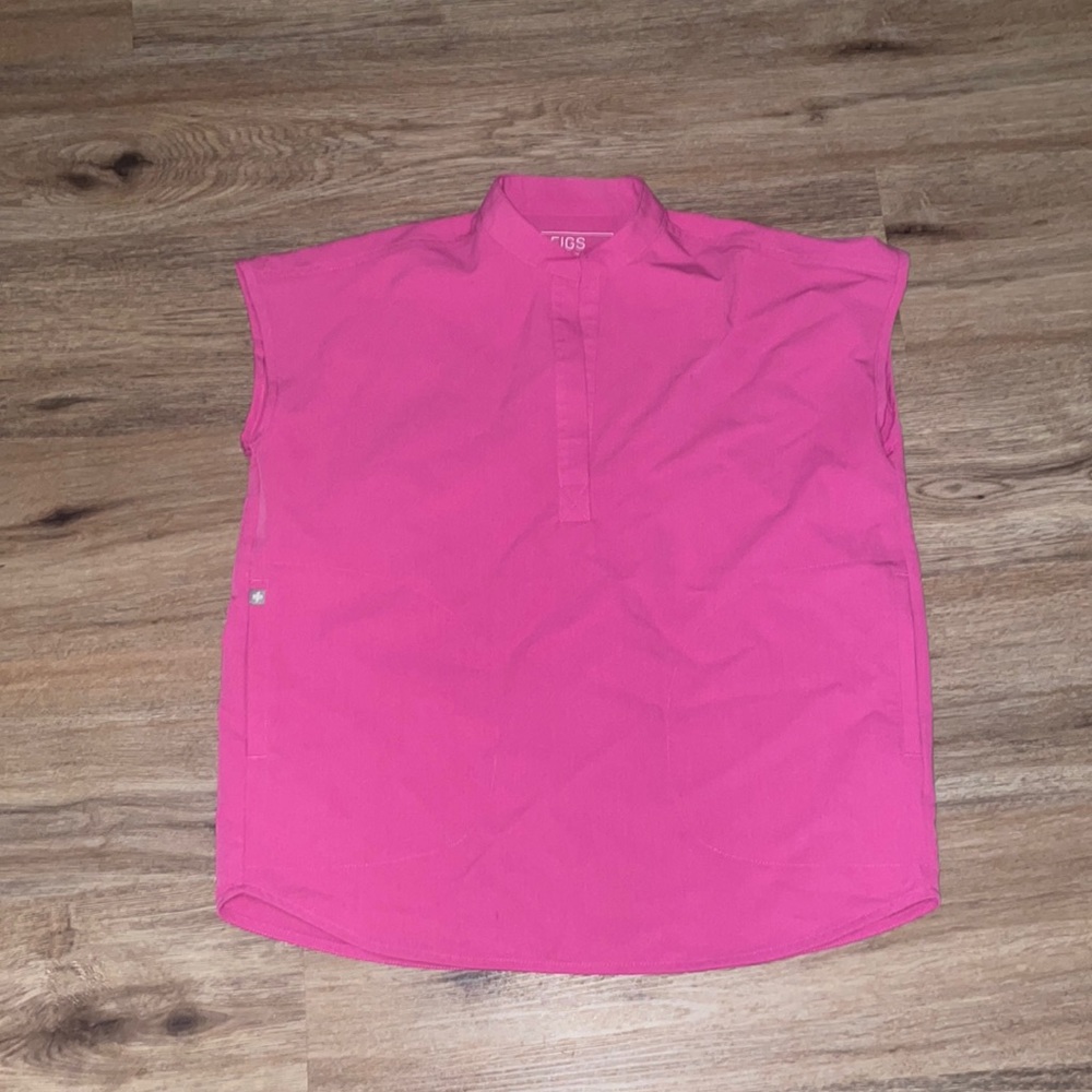 Figs electric orchid Rafaela scrub top
